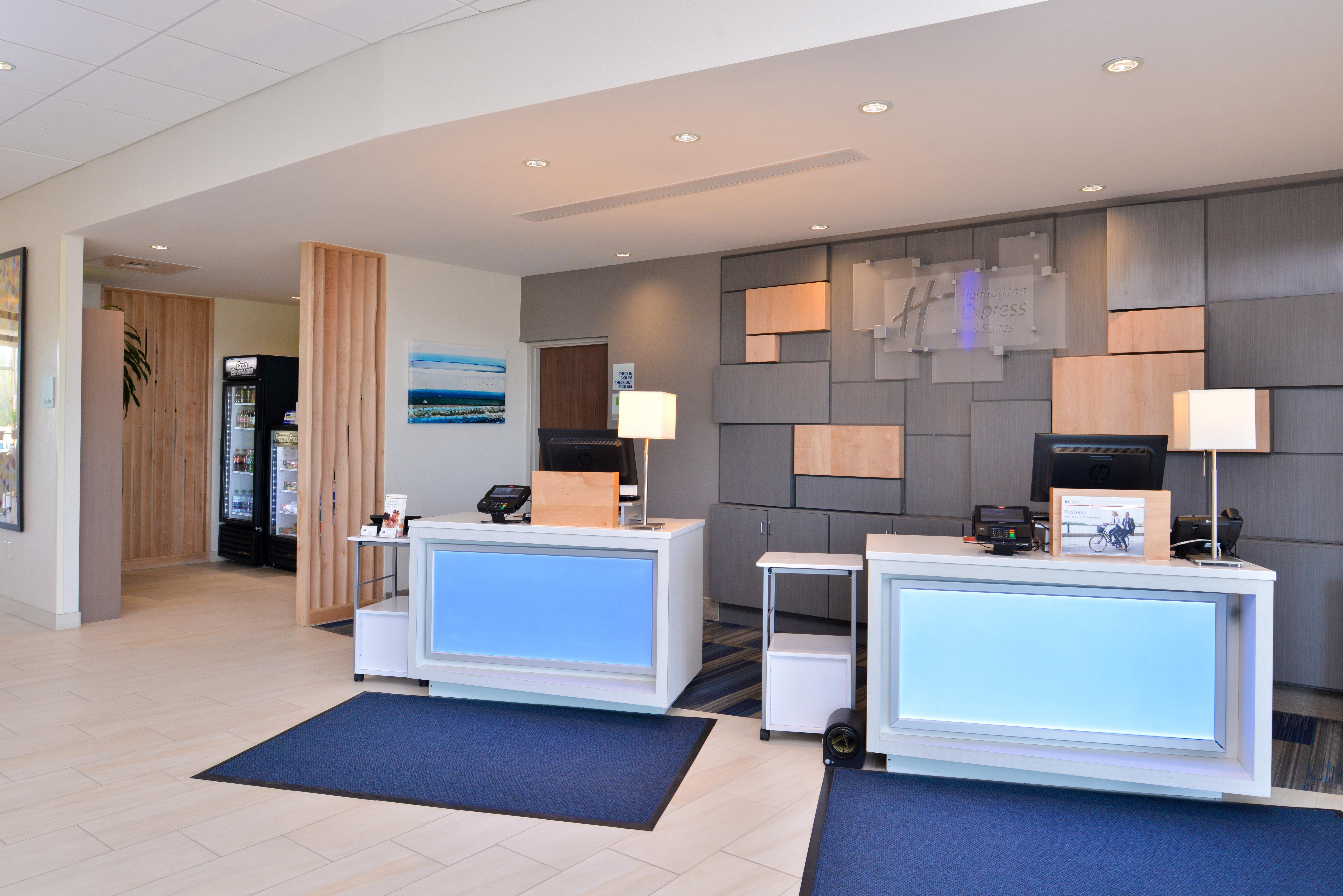 Holiday Inn Express & Suites Trinity By Ihg Exterior foto