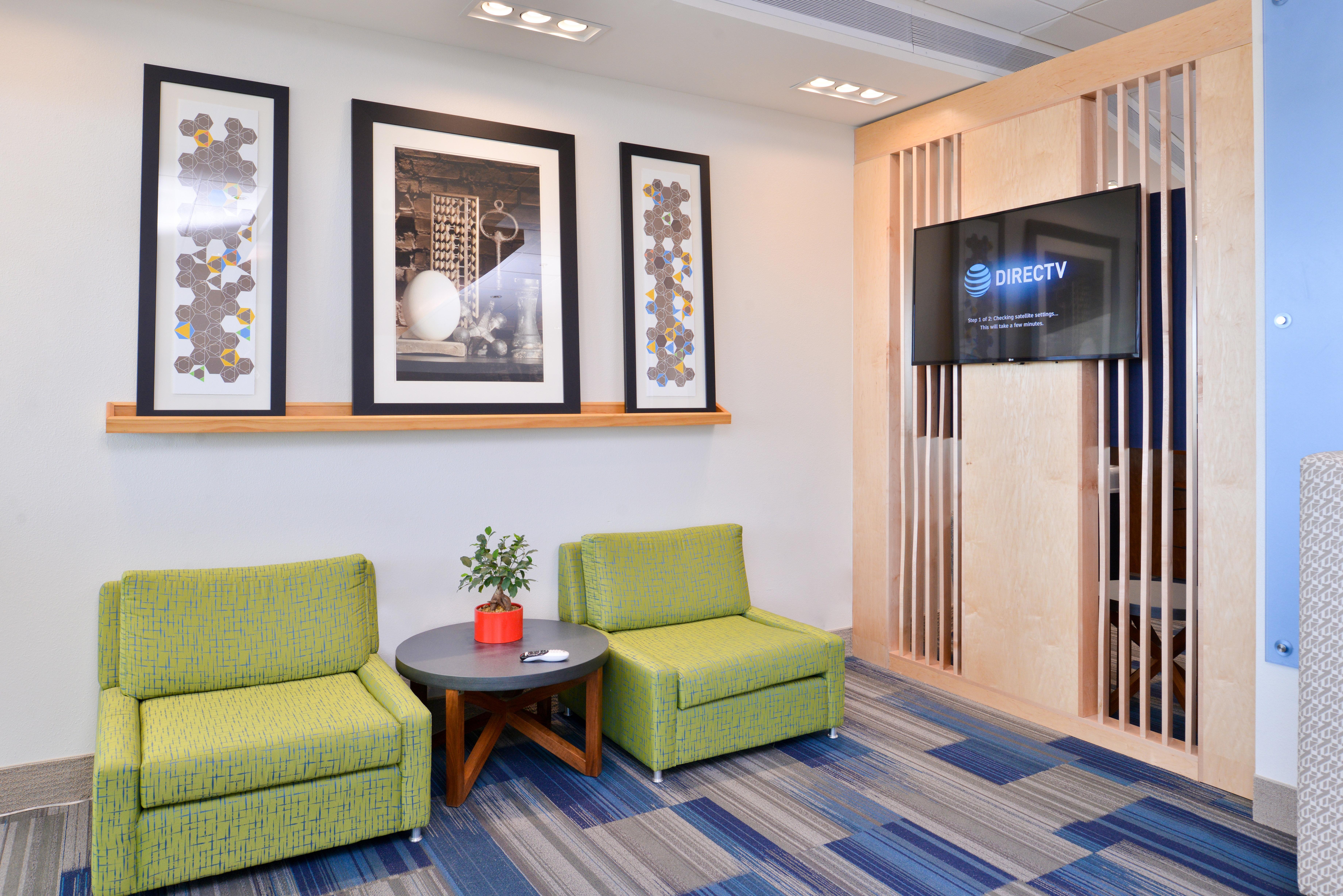 Holiday Inn Express & Suites Trinity By Ihg Exterior foto